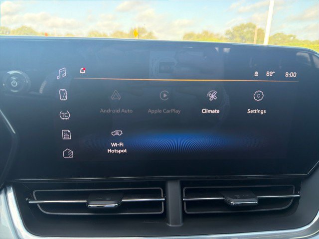 Used 2024 Chevrolet Trax LT FWD image 7