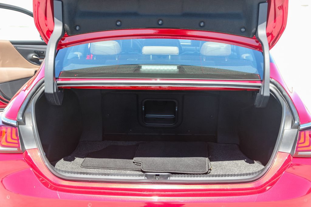 Certified 2025 Lexus ES 300h w/ Premium Package FWD image 26