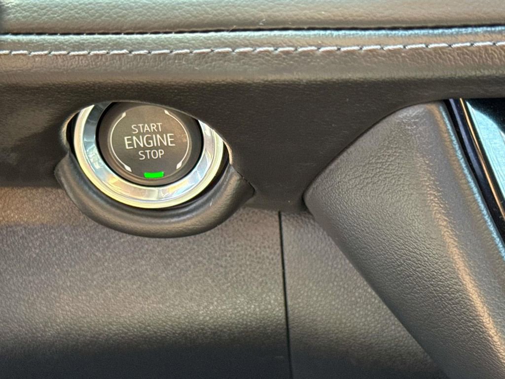 Used 2025 Chevrolet Suburban LS image 29