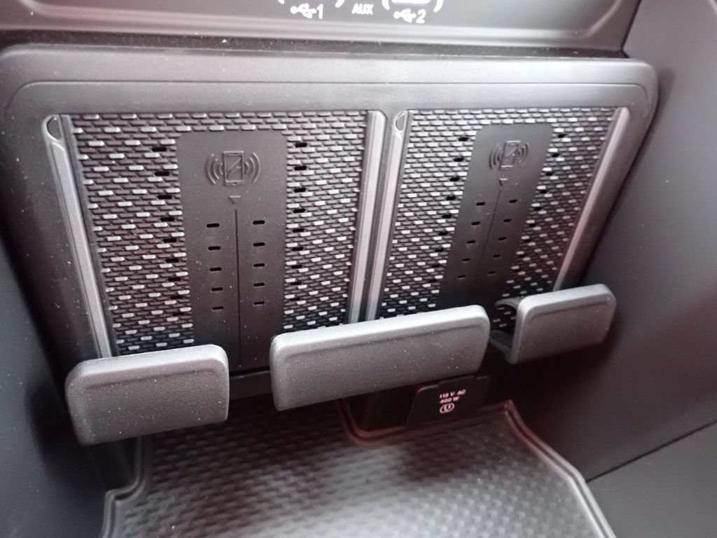 New 2026 RAM 2500 Laramie AWD/4WD image 32