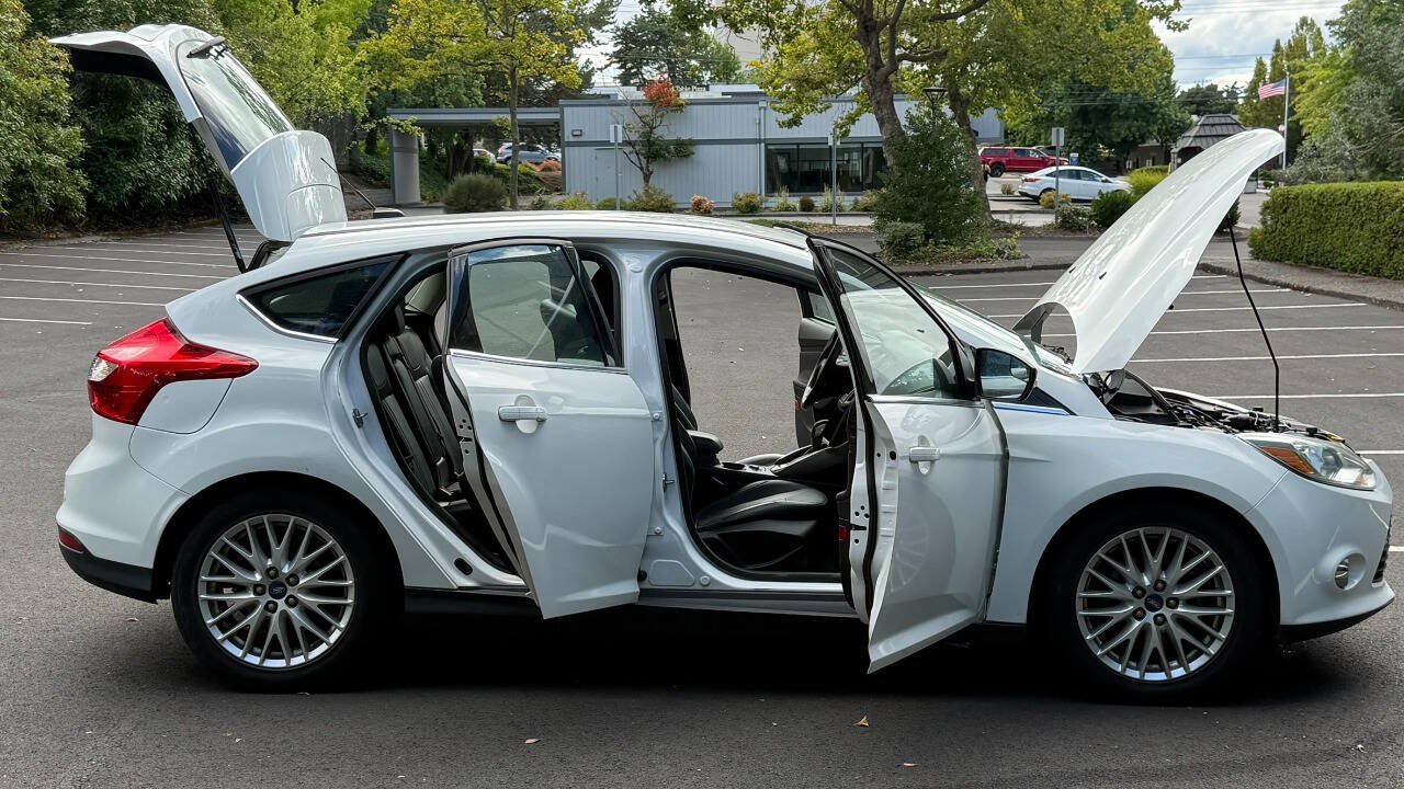 Used 2012 Ford Focus SEL FWD image 7