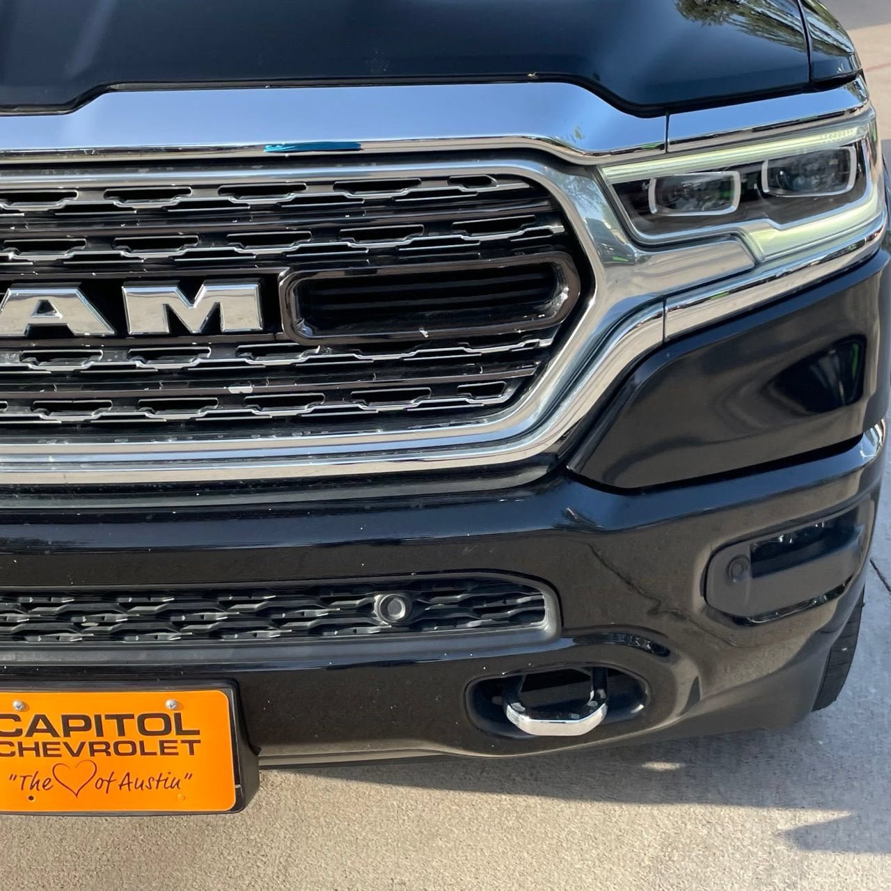 Used 2020 RAM 1500 Limited w/ Body Color Bumper Group RWD image 7