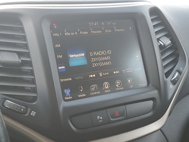 Used 2016 Jeep Cherokee 75th Anniversary AWD/4WD image 13
