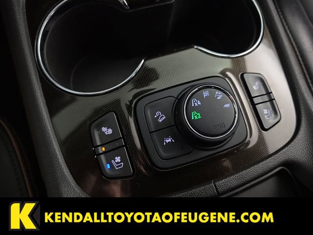 Used 2021 GMC Acadia AT4 w/ Technology Package AWD/4WD image 16
