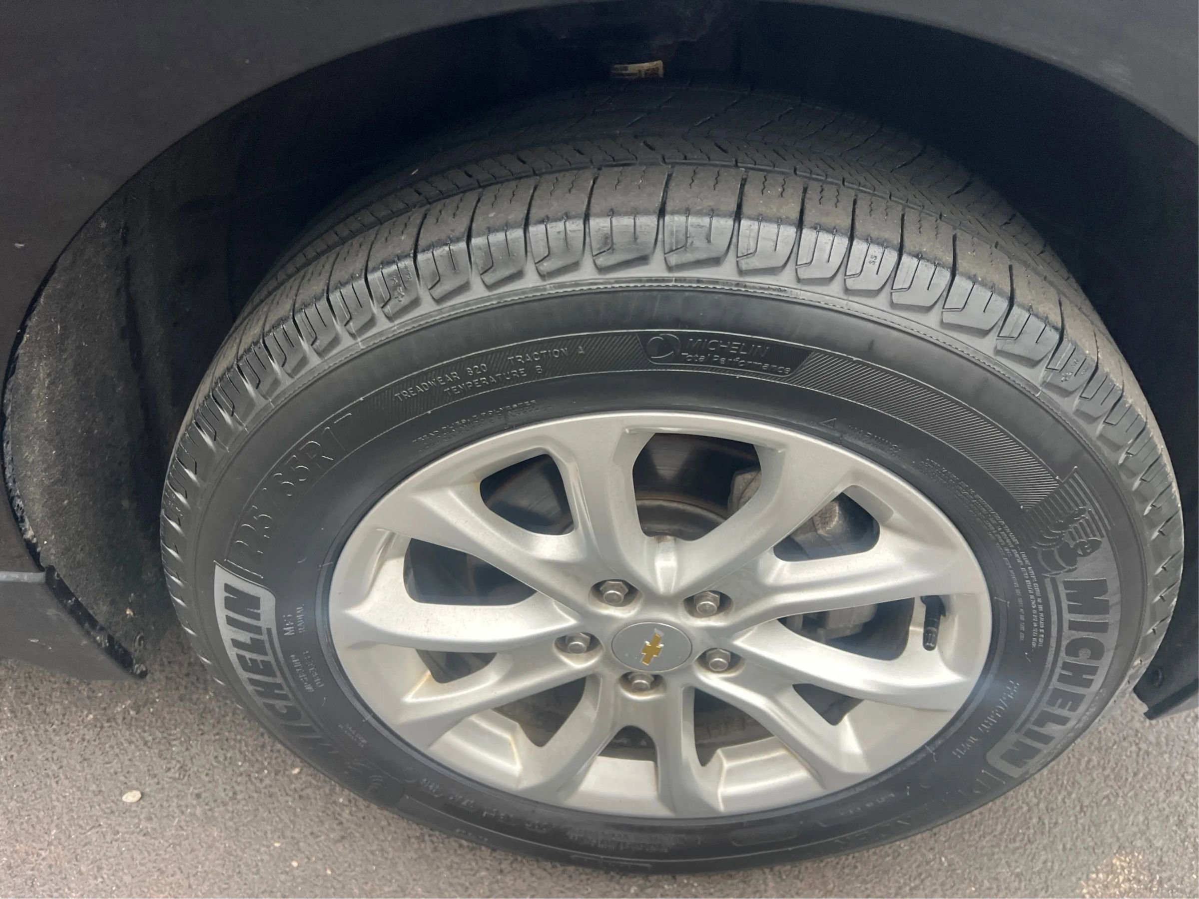 Used 2018 Chevrolet Equinox LT AWD/4WD image 24