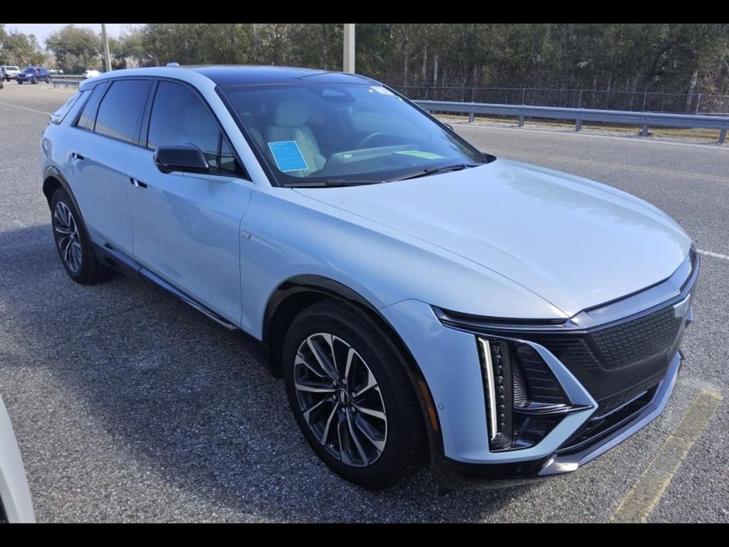 Used 2025 Cadillac Lyriq Sport RWD image 6