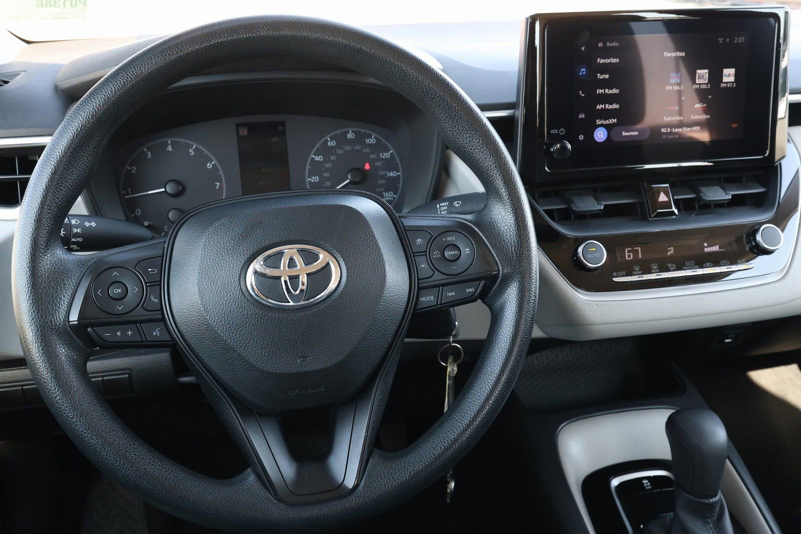 Used 2023 Toyota Corolla LE image 15