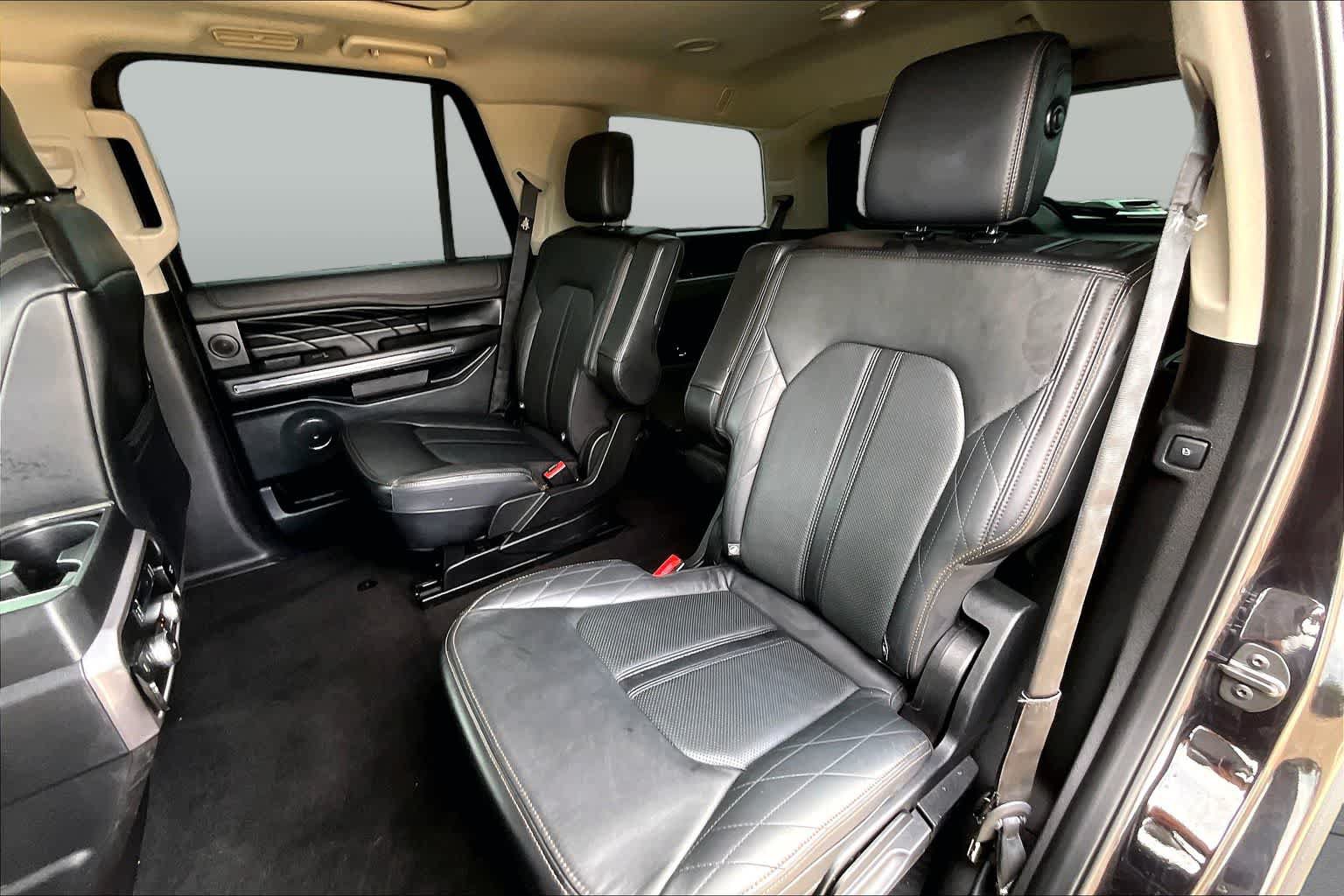 Used 2019 Ford Expedition Platinum RWD image 20