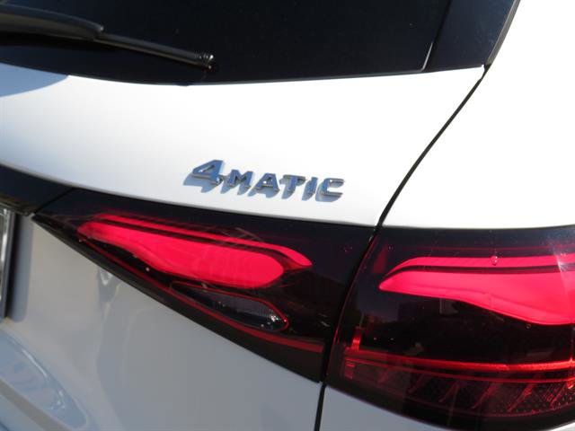 Used 2026 Mercedes-Benz GLC 300 4MATIC image 32