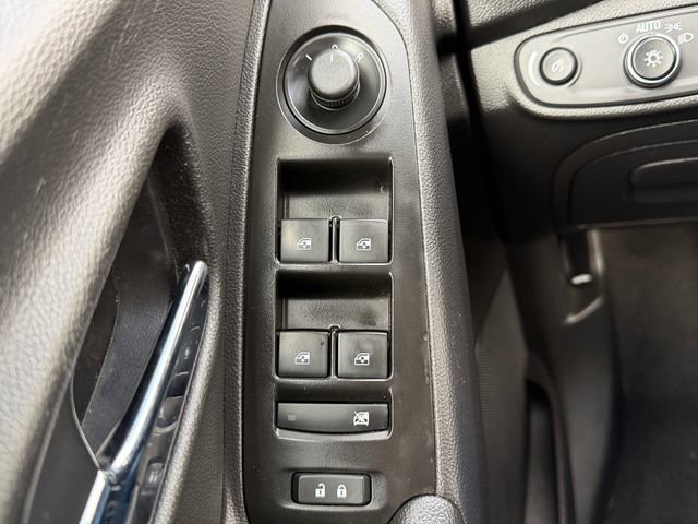 Used 2021 Chevrolet Trax LT image 17