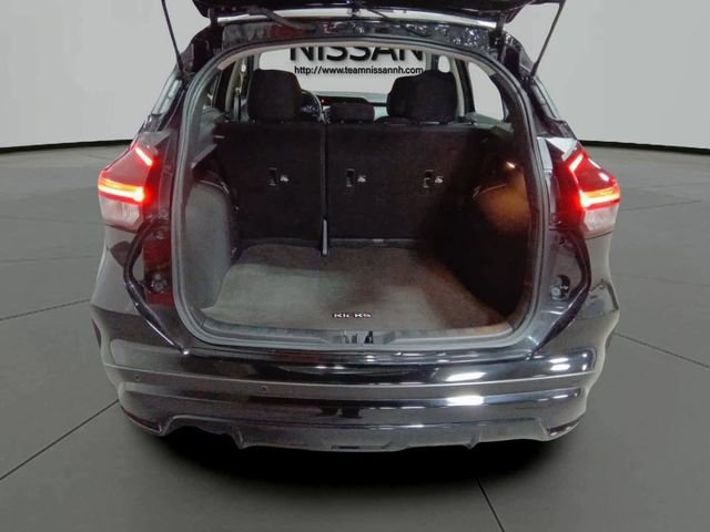 Used 2023 Nissan Kicks SV image 25