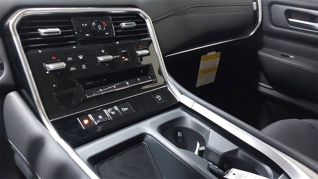 New 2025 Nissan Armada SV image 23