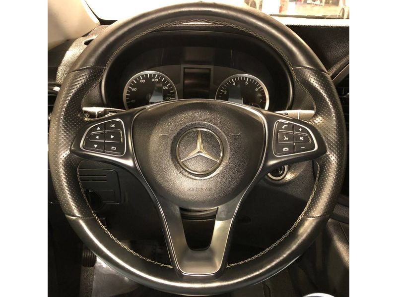 Used 2019 Mercedes-Benz Metris Passenger image 22