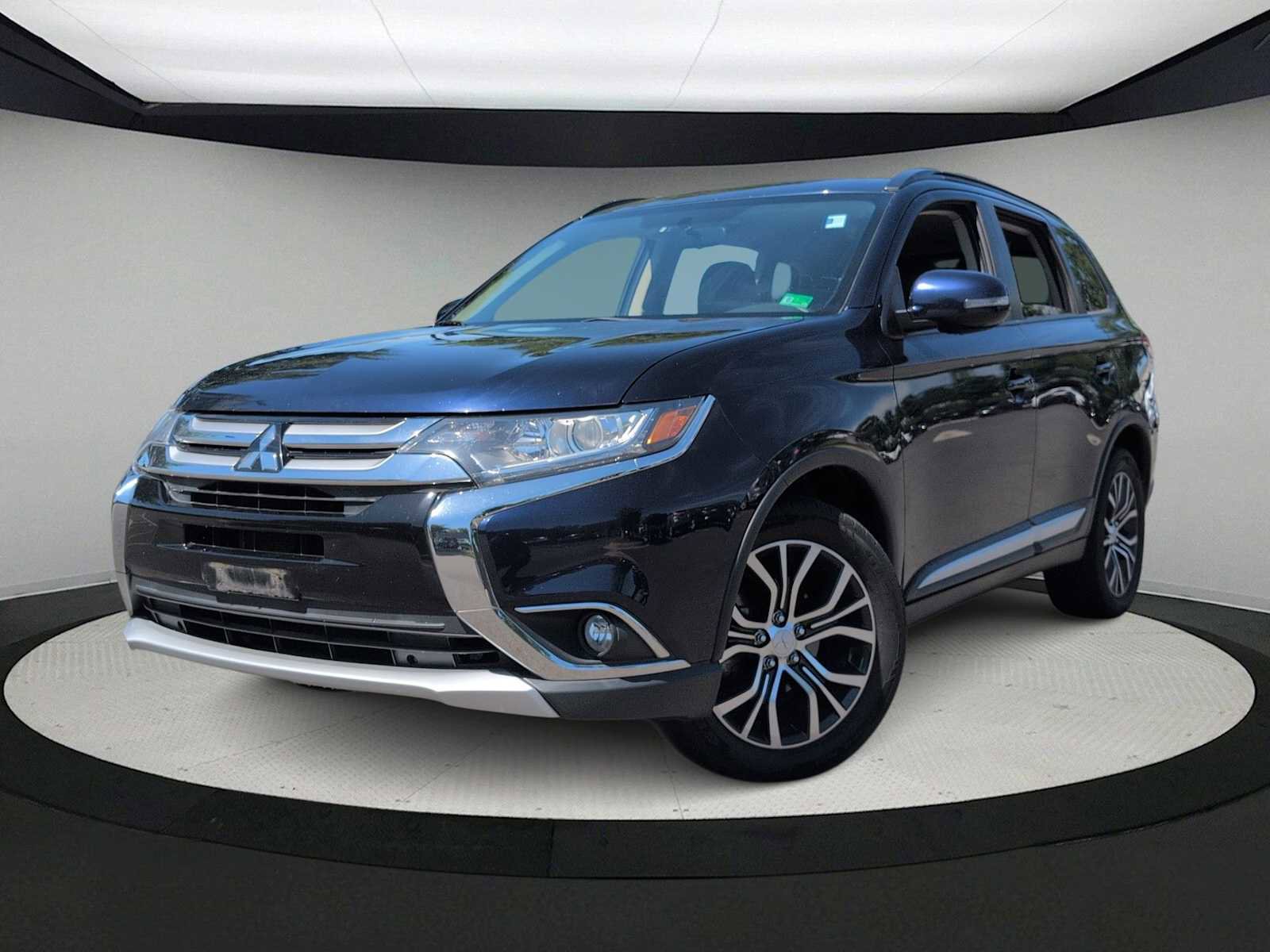 Used 2016 Mitsubishi Outlander SEL