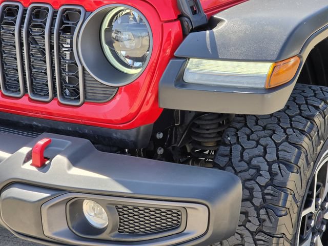 Used 2025 Jeep Wrangler Unlimited Rubicon AWD/4WD image 6