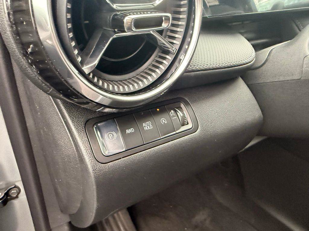 New 2026 Chevrolet Equinox LT w/ Convenience Package II image 8