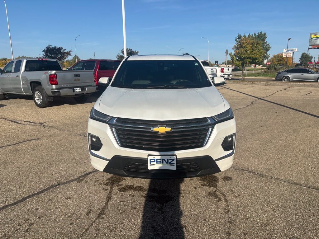 Used 2024 Chevrolet Traverse High Country AWD/4WD image 2