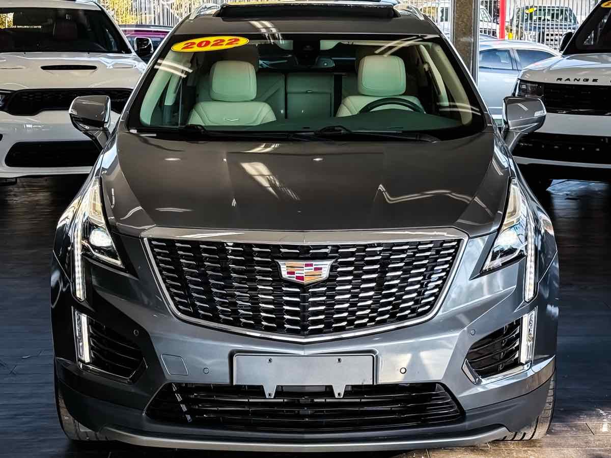 Used 2022 Cadillac XT5 Premium Luxury image 3