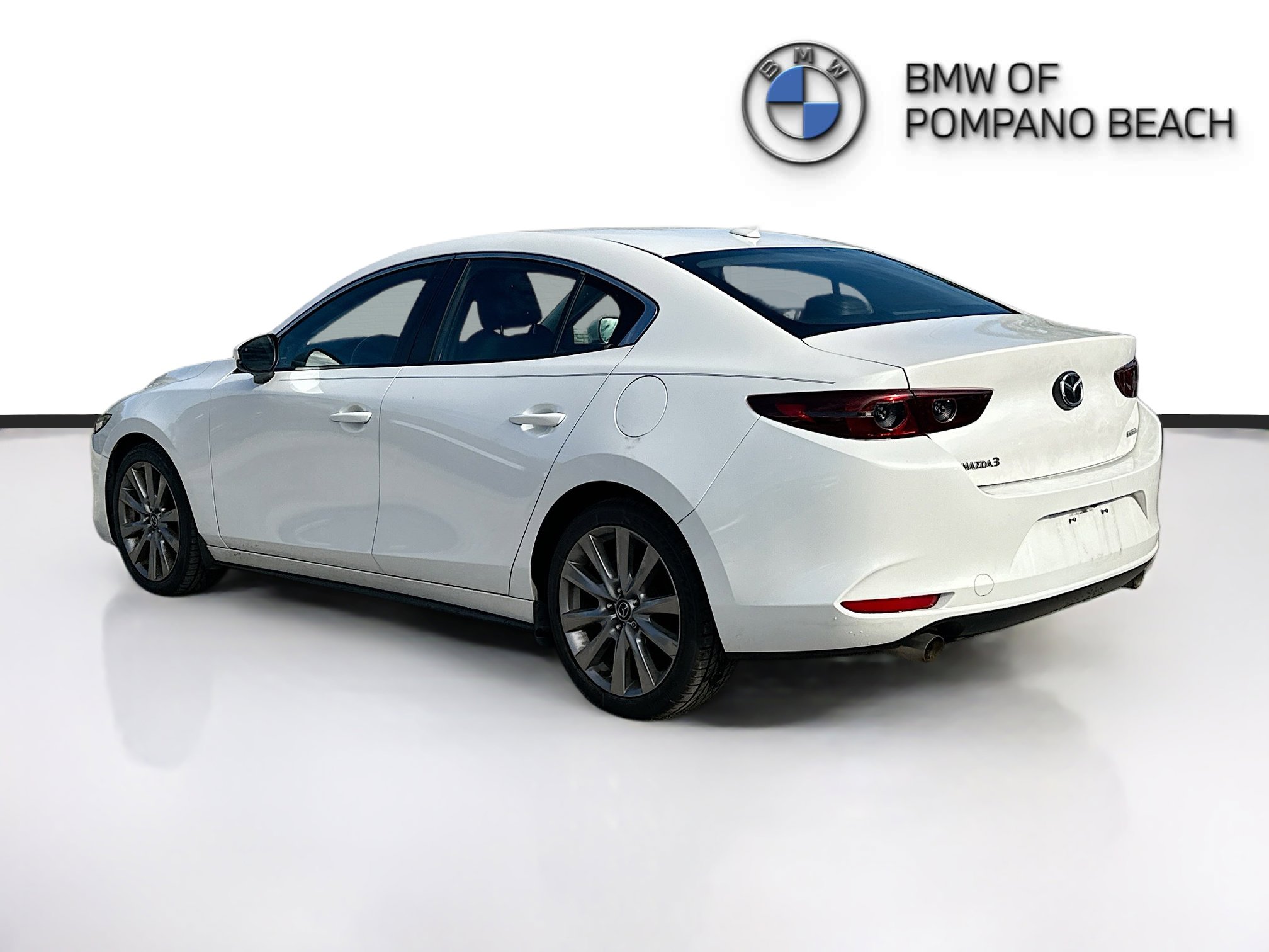 Used 2019 MAZDA MAZDA3 Sedan w/ Preferred Package image 5