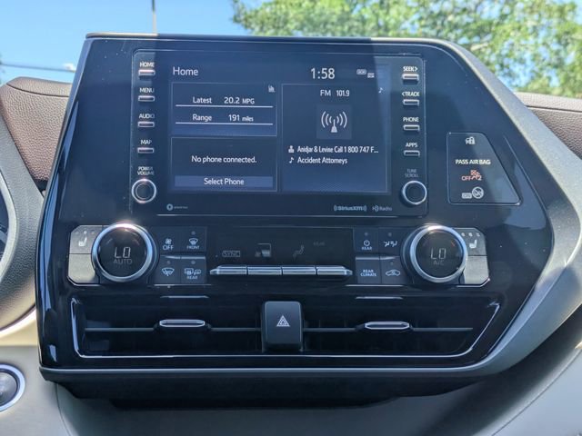 Used 2020 Toyota Highlander XLE image 20