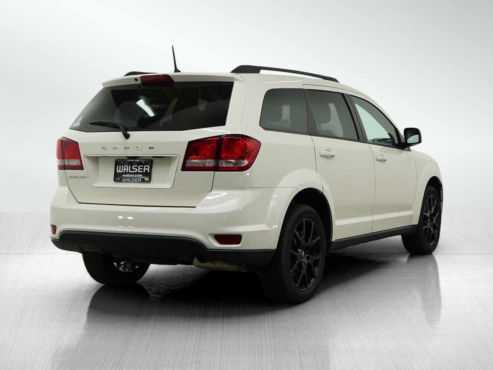 Used 2019 Dodge Journey SE w/ Blacktop Package FWD image 5