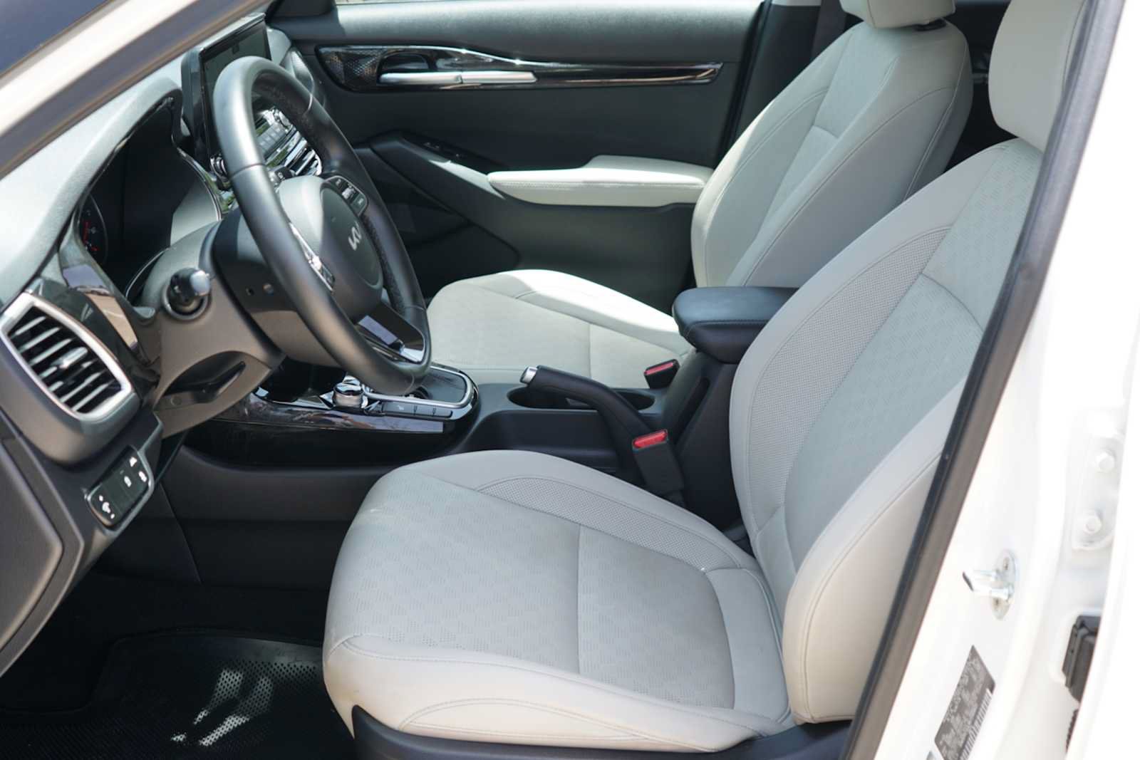 Certified 2022 Kia Seltos EX AWD/4WD image 9