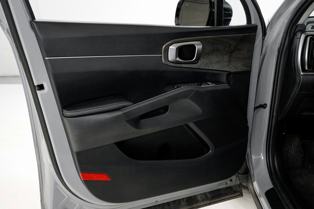 Certified 2024 Kia Sorento X-Line EX image 7