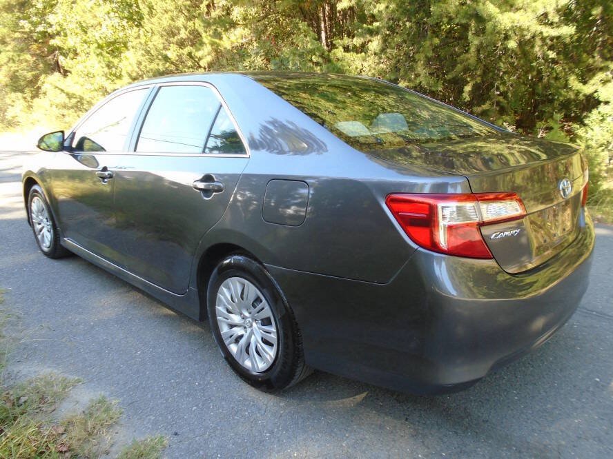 Used 2014 Toyota Camry FWD image 7
