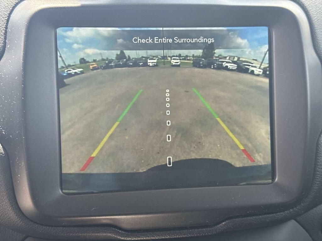 Used 2021 Jeep Renegade Trailhawk AWD/4WD image 28