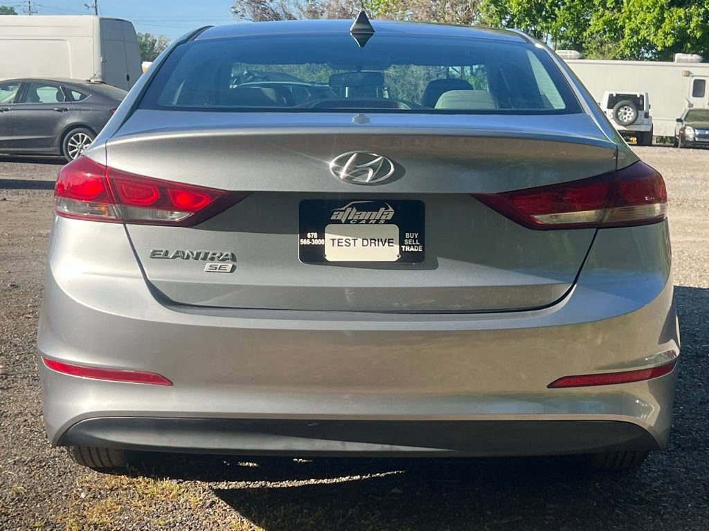Used 2017 Hyundai Elantra SE FWD image 4