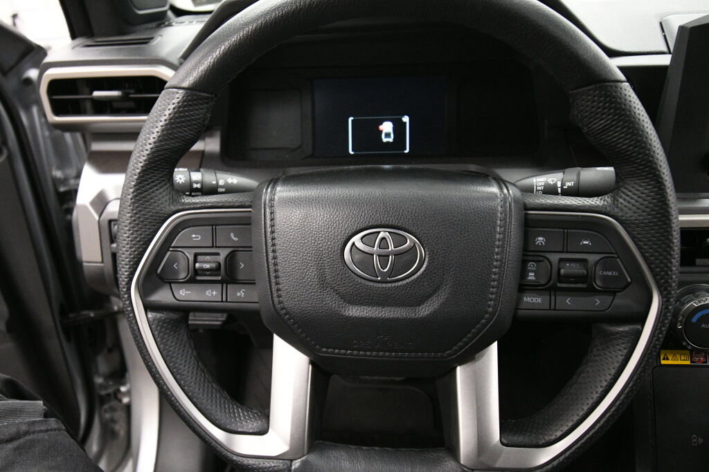Used 2024 Toyota Tacoma SR5 image 12