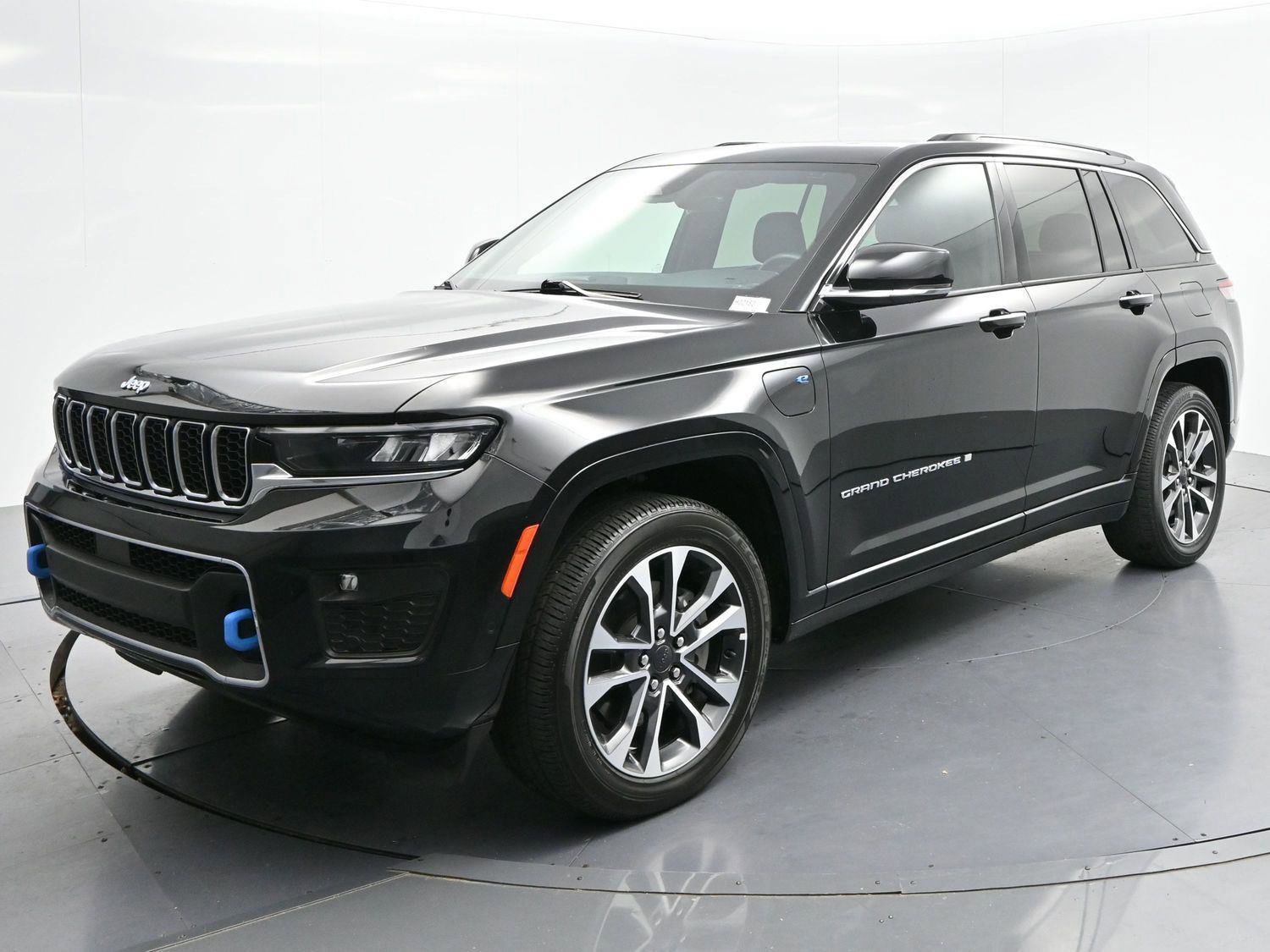 Used 2022 Jeep Grand Cherokee Overland AWD/4WD image 3
