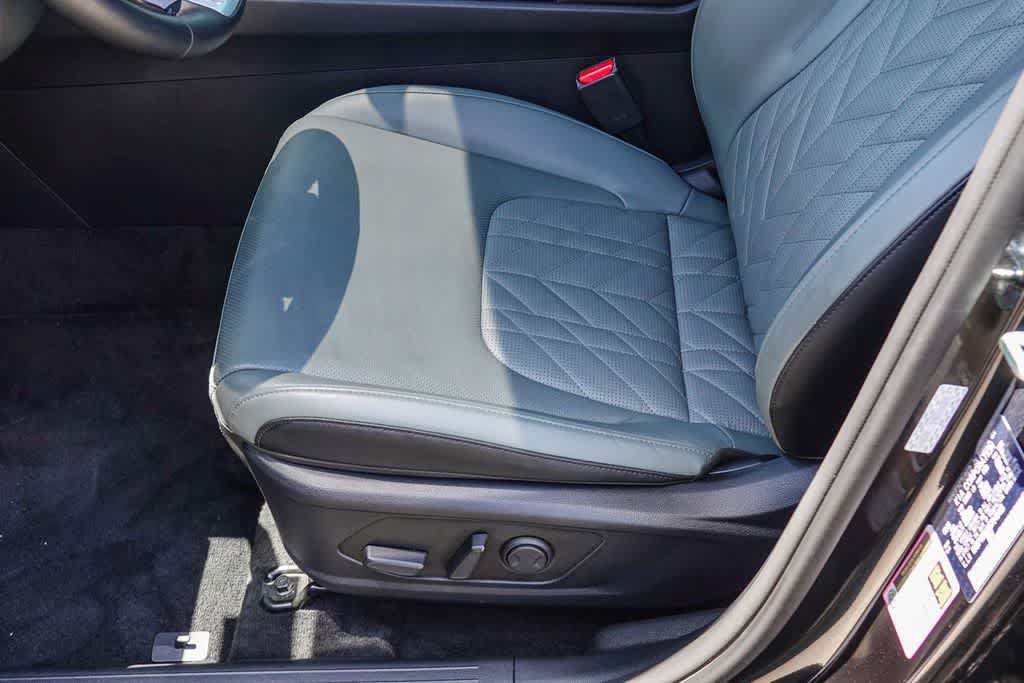 Certified 2025 Kia Sportage X-Line AWD/4WD image 20