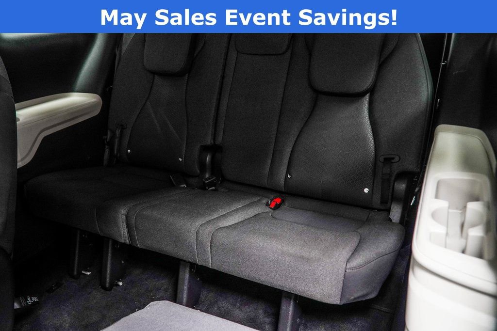 Used 2024 Kia Carnival LX FWD image 39