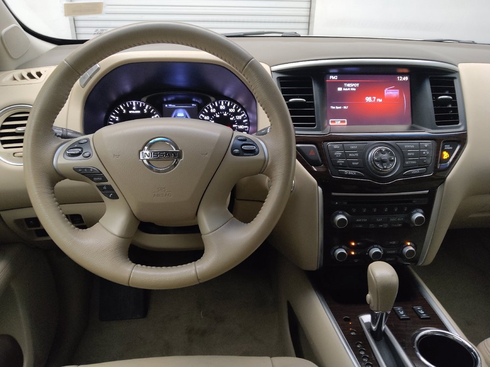 Used 2014 Nissan Pathfinder SL w/ SL Tech Package FWD image 22