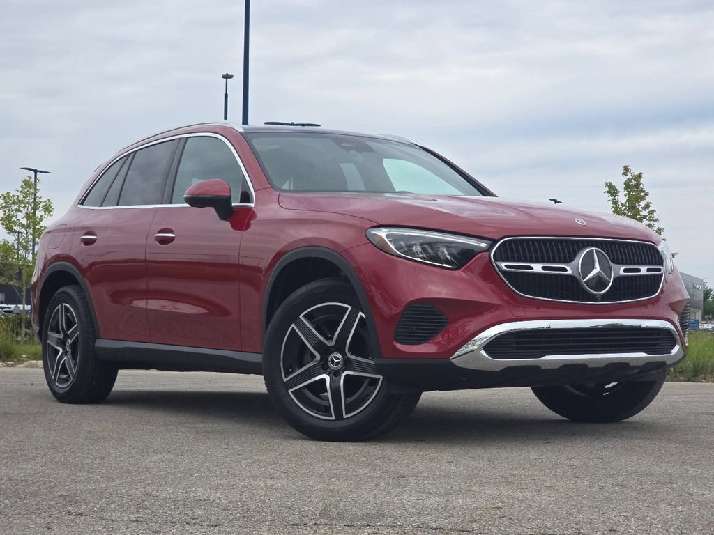 Certified 2026 Mercedes-Benz GLC 300 4MATIC image 2