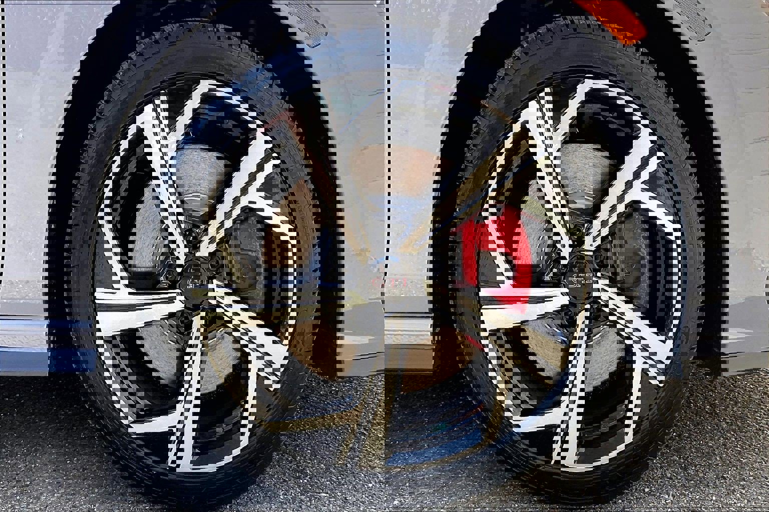 New 2026 Volkswagen GTI SE image 10