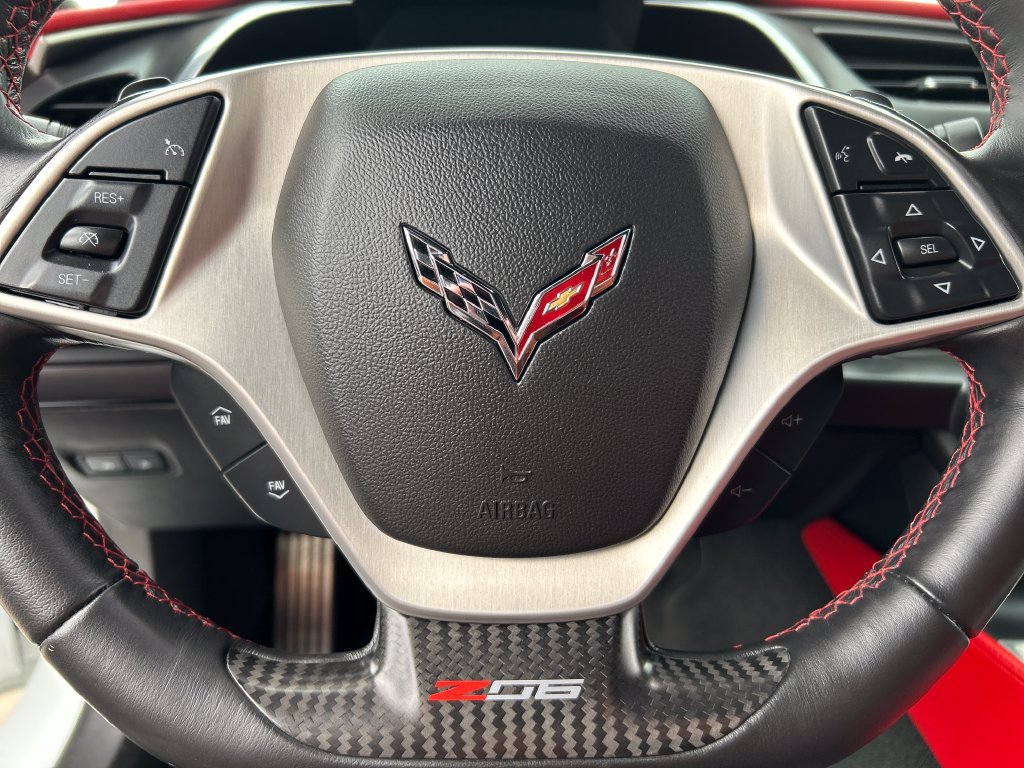 Used 2016 Chevrolet Corvette Z06 w/ 2LZ Preferred Equipment Group RWD image 8