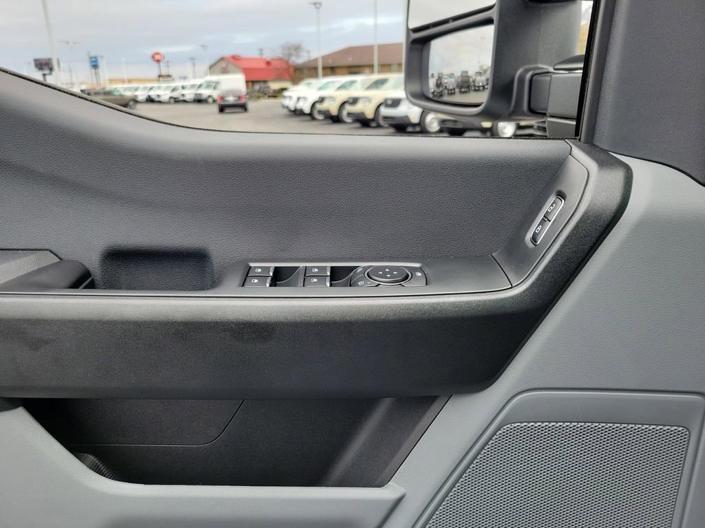 New 2026 Ford F250 XL w/ FX4 Off-Road Package image 18