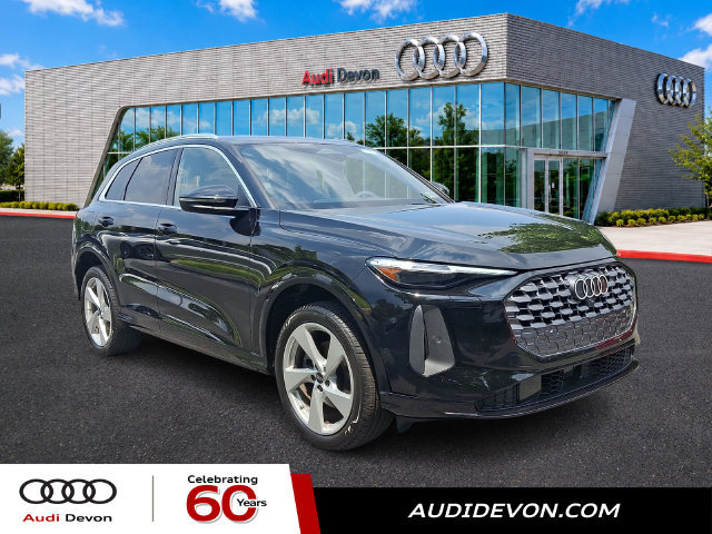 Used 2025 Audi Q5 Premium Plus w/ Premium Plus AWD/4WD image 1