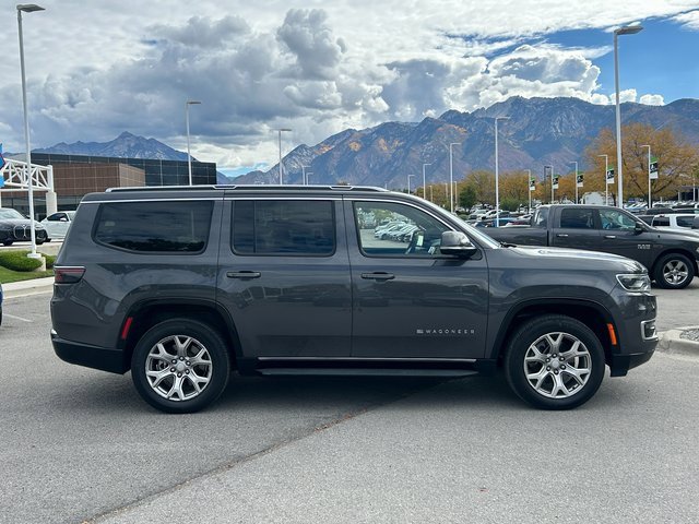 Used 2022 Jeep Wagoneer Series II image 2
