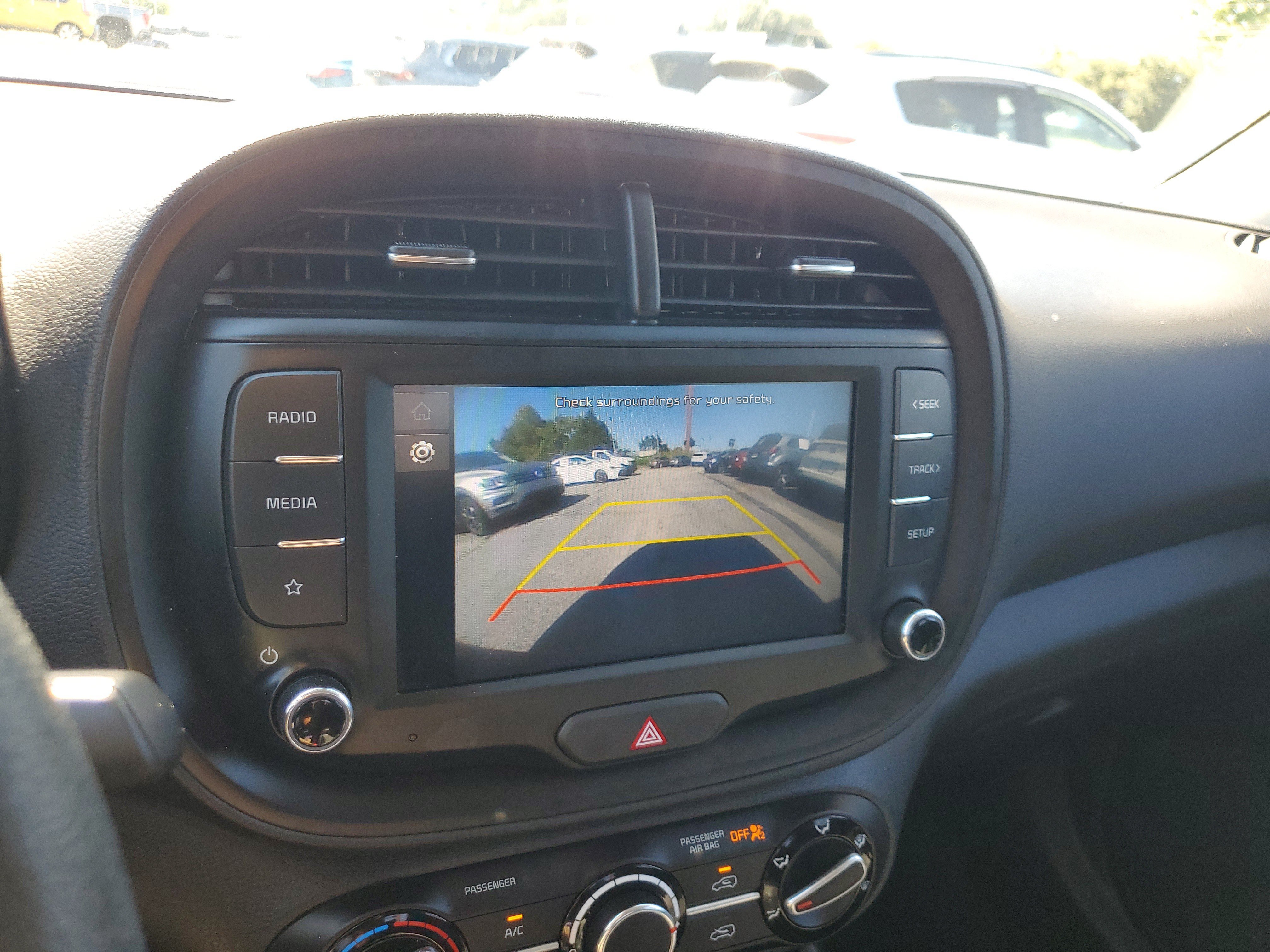 Used 2025 Kia Soul LX w/ LX Technology Package FWD image 23