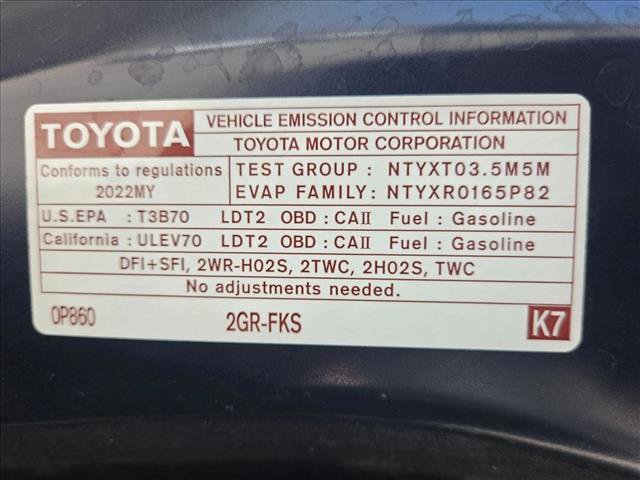 Used 2022 Toyota Highlander LE FWD image 24
