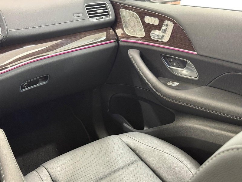 Certified 2025 Mercedes-Benz GLS 450 4MATIC image 12