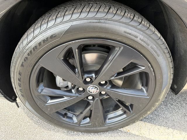 Used 2023 Buick Envision Essence w/ Sport Touring Package FWD image 11