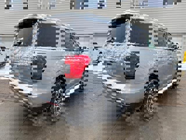 Used 2024 Ford Expedition XLT image 7