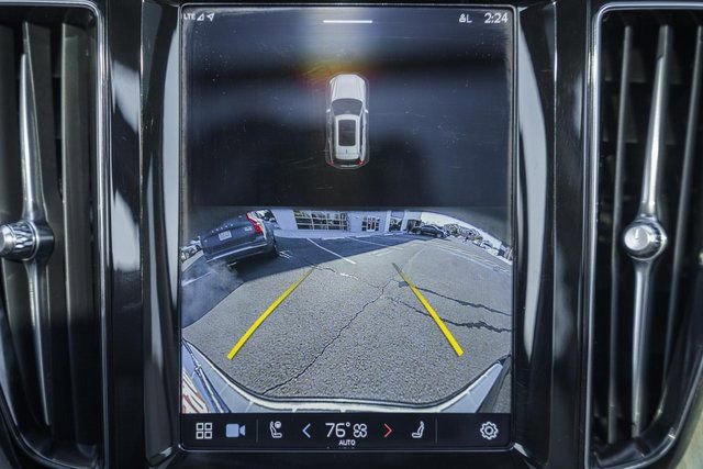 Certified 2023 Volvo XC60 B6 Ultimate w/ Protection Package Premier image 41