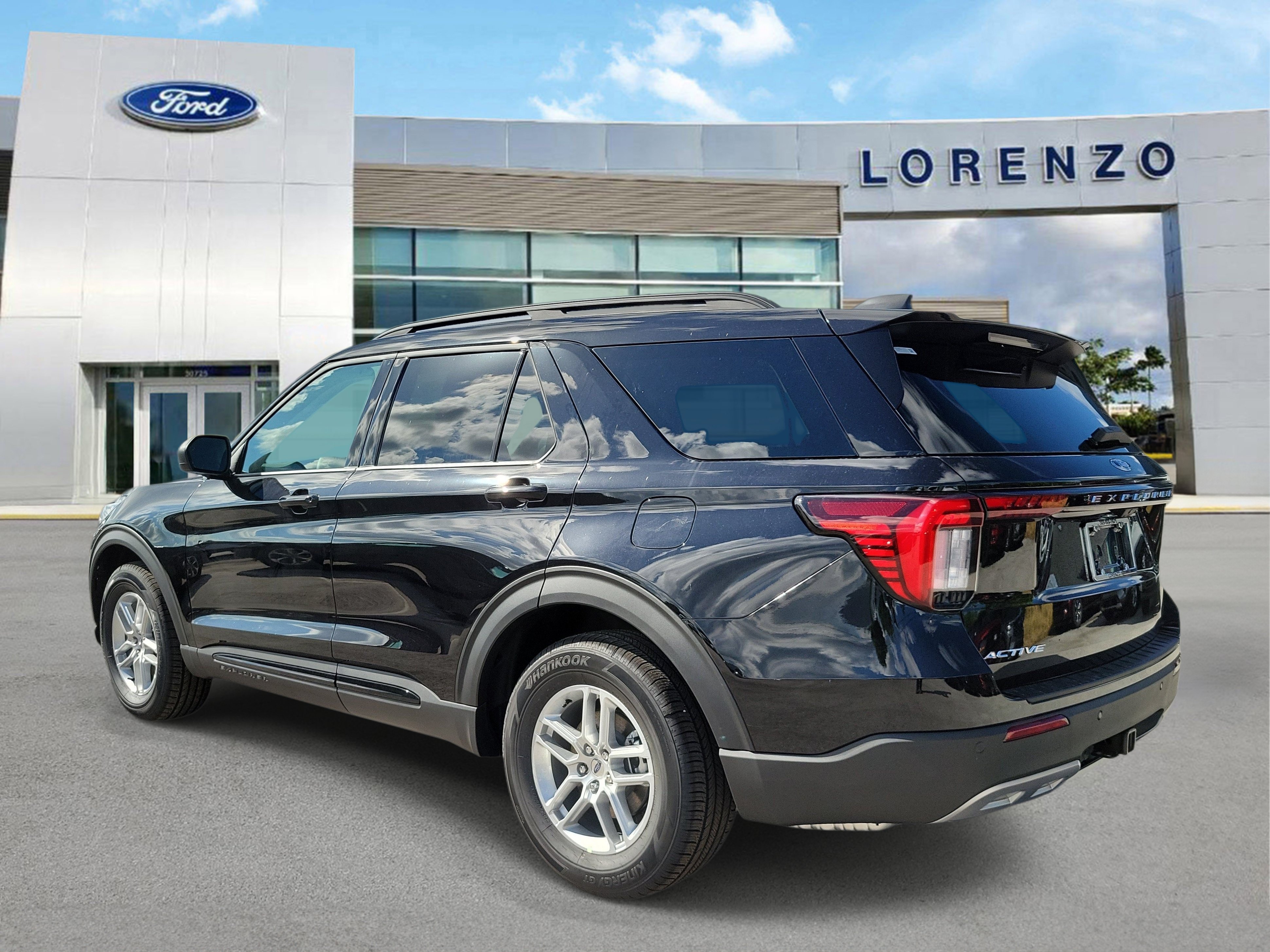 New 2026 Ford Explorer Active w/ Active Comfort Package RWD image 6