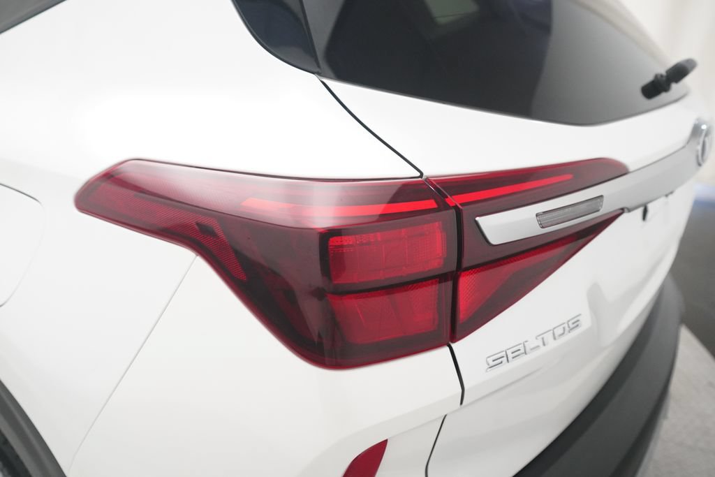 Used 2021 Kia Seltos LX AWD/4WD image 28