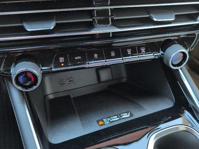 New 2026 Chevrolet Traverse High Country w/ LPO, Floor Liner Package image 30